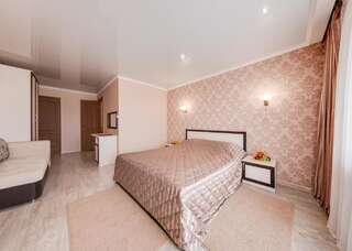 Гостиница Orange Сукко Двухместный номер Делюкс с 1 кроватью и дополнительной кроватью-4